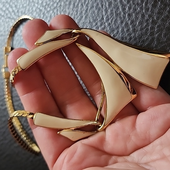 VTG Trifari necklace - Picture 5 of 12